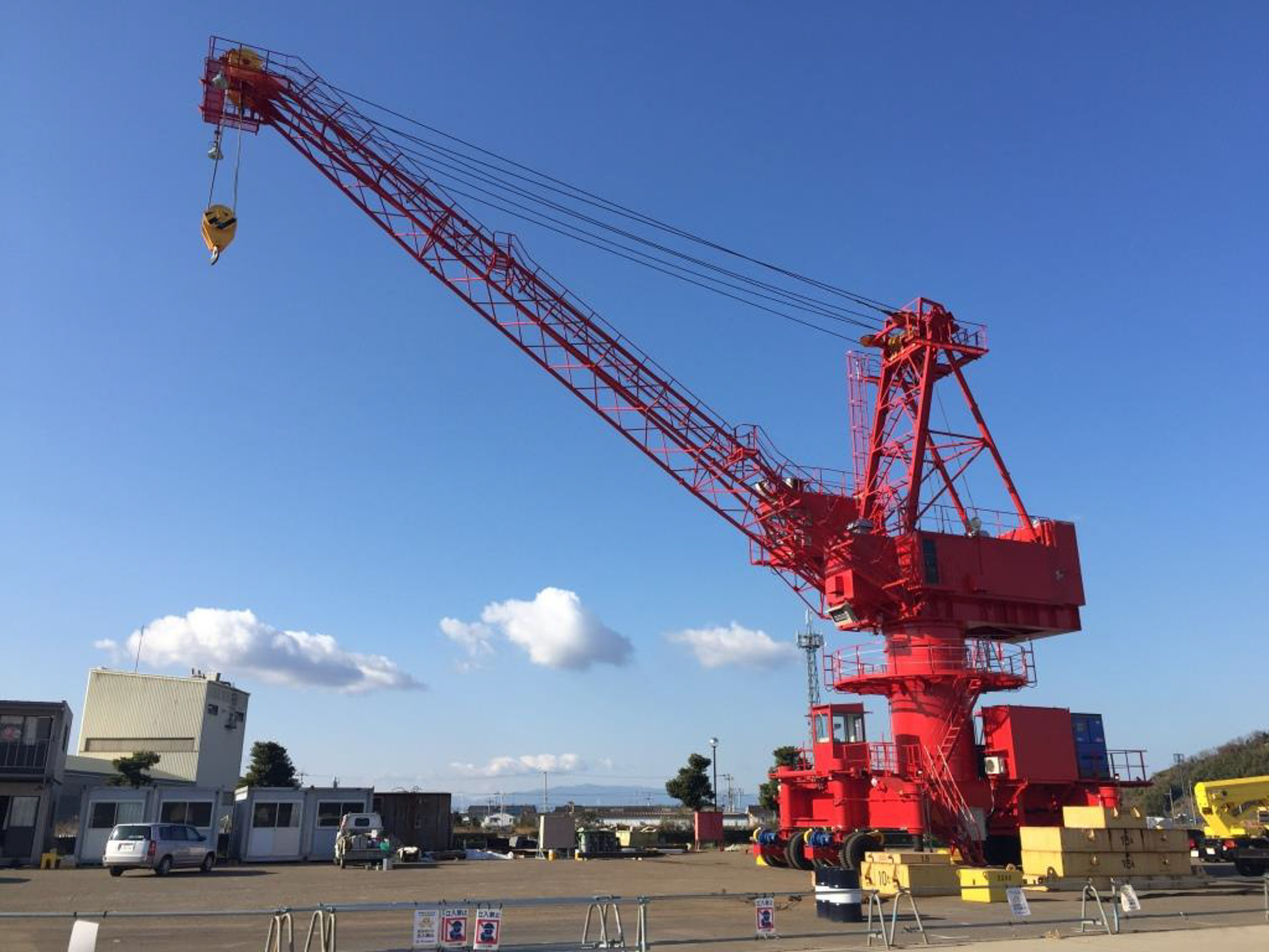 RH Crane (Self-Propelled Type)